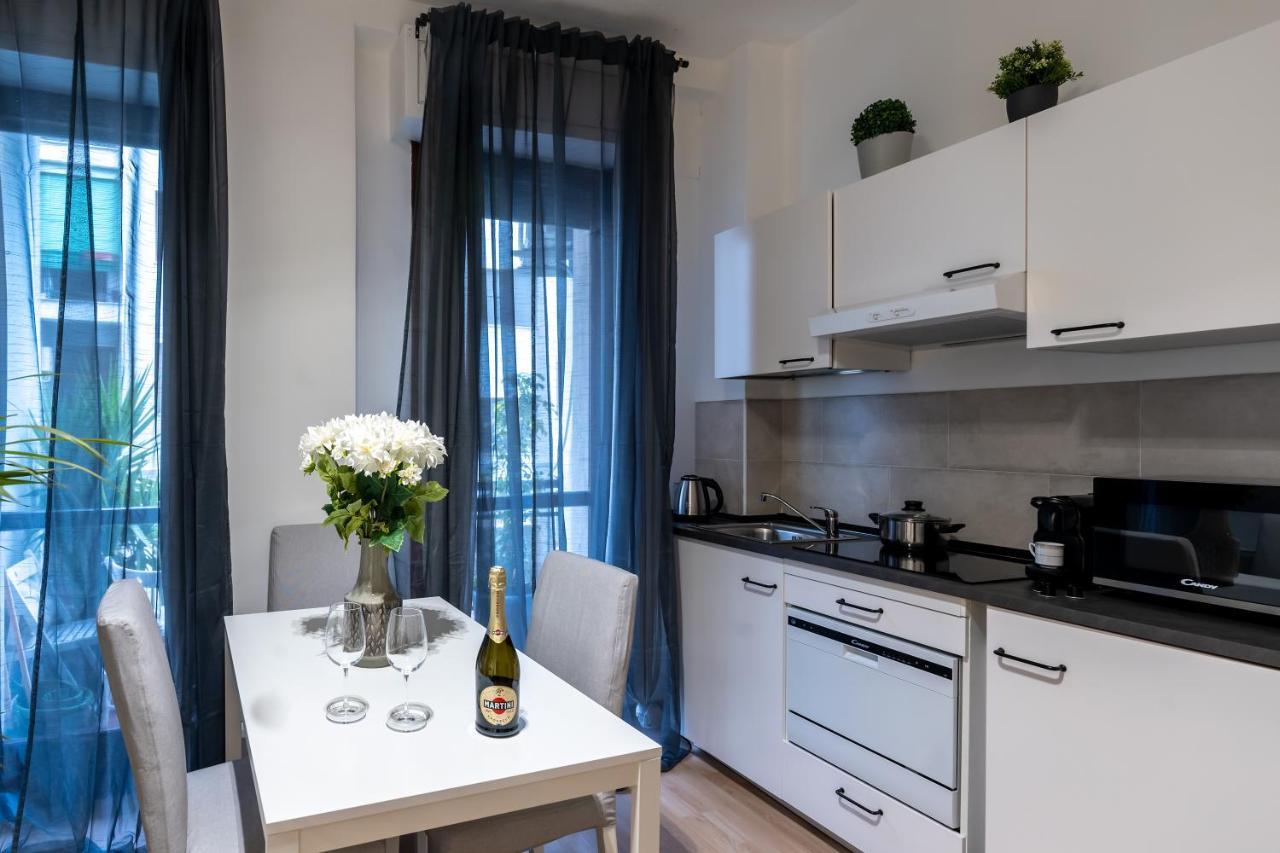 Suite 1,2 Porta Milano Centro Parking Free Экстерьер фото