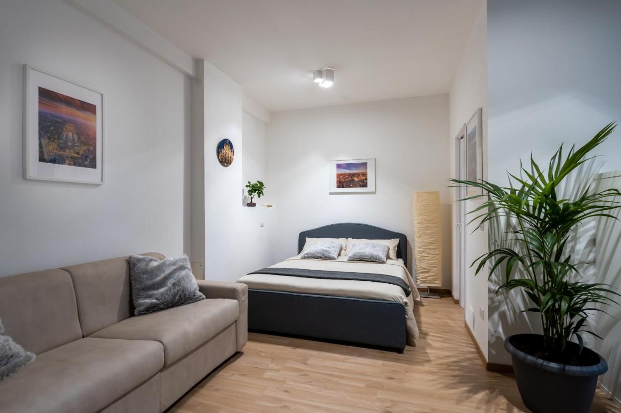 Suite 1,2 Porta Milano Centro Parking Free Экстерьер фото