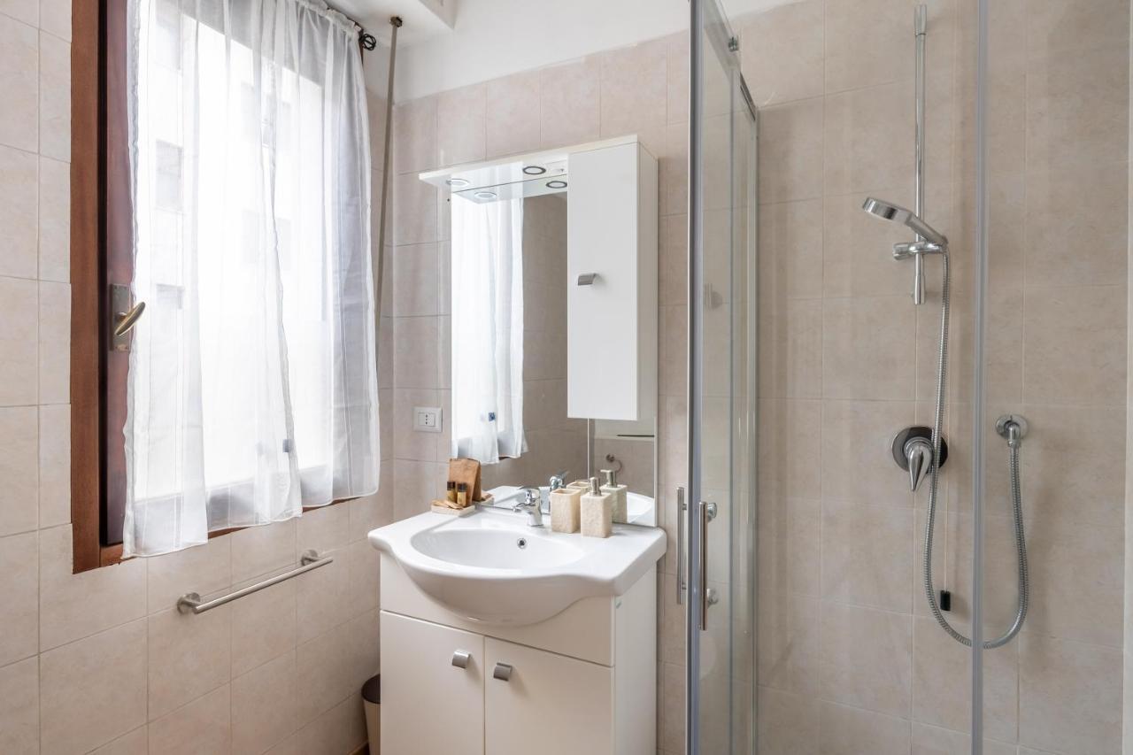 Suite 1,2 Porta Milano Centro Parking Free Экстерьер фото